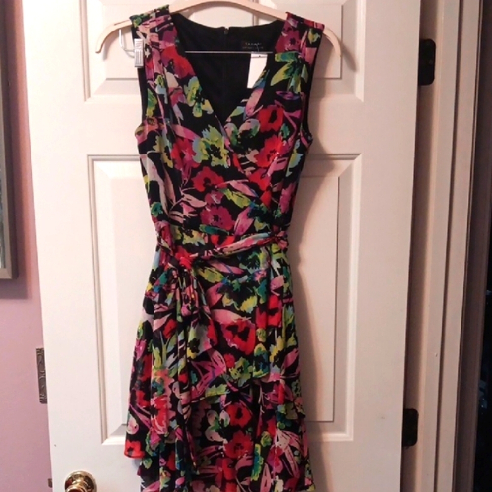 Tahari Floral Sleeveless Wrap Dress S
